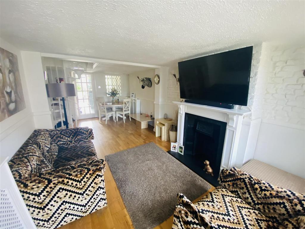 Reception Room: