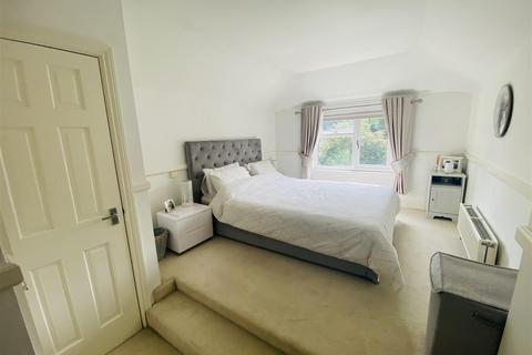 39 Windmill Street, Bushey Heath, Bushey, WD23 1NB