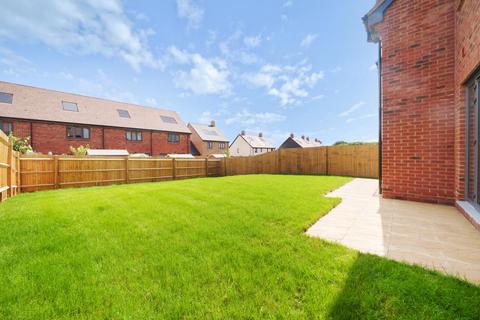 4 bedroom semi-detached house for sale, Heritage Walk, North Stoneham Park, Eastleigh