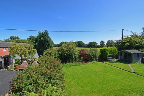 4 bedroom property with land for sale, 122 Stourbridge Road, Fairfield, Worcestershire, B61 9LZ