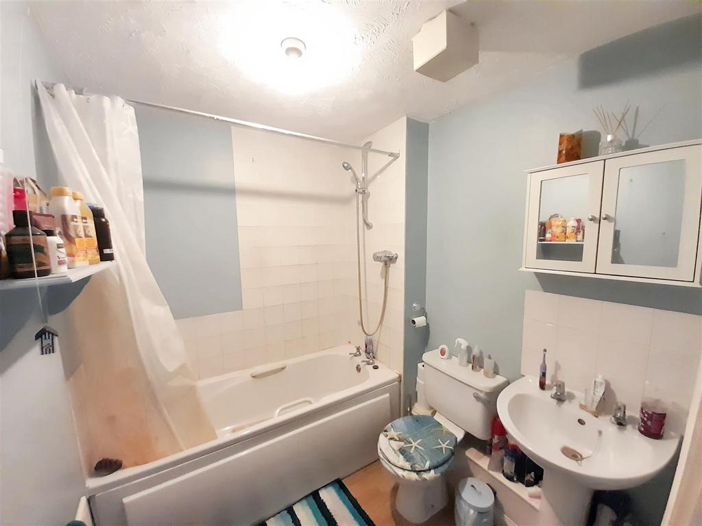 Bathroom new A.jpg