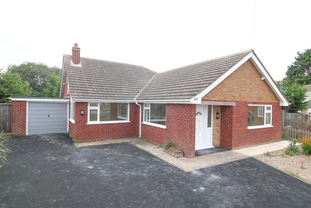 Hillside Avenue, SuttonOnSea 4 bed detached bungalow for sale £335,000