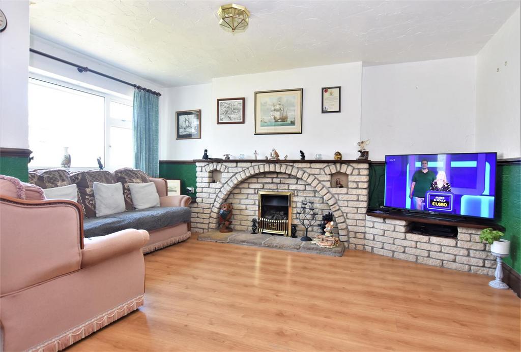 Haverigg Gardens, Walney, BarrowInFurness 3 bed semidetached house