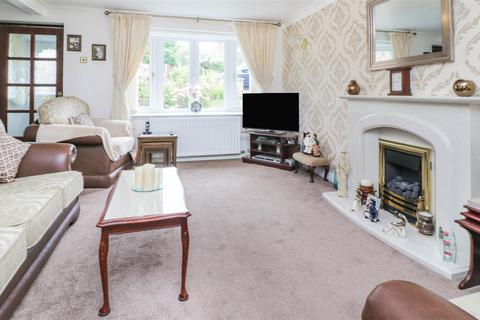 25 Keppel View Road, Rotherham, S61 2AR