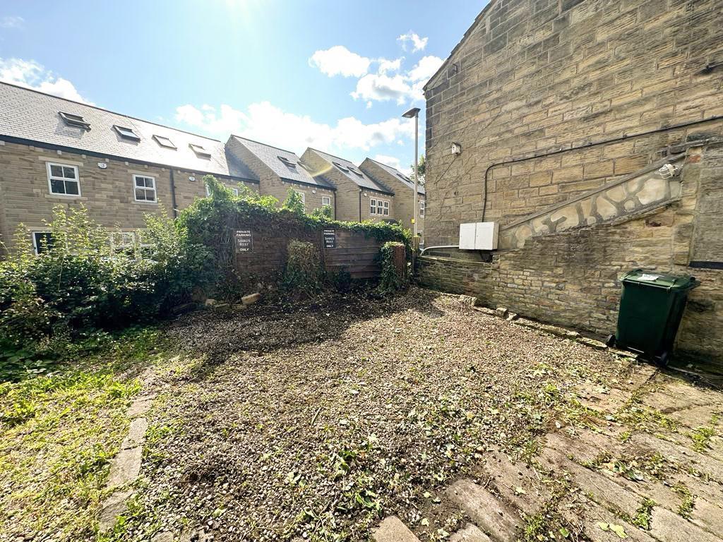Keighley Road, Silsden 2 bed detached house for sale £139,950