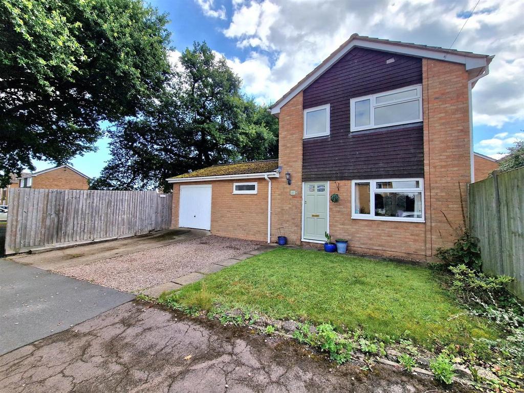 Byfords Road, Huntley, Gloucester 3 bed detached house for sale £335,000