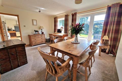 27 Byfords Road, Huntley, Gloucester, GL19 3EL
