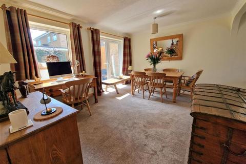 27 Byfords Road, Huntley, Gloucester, GL19 3EL