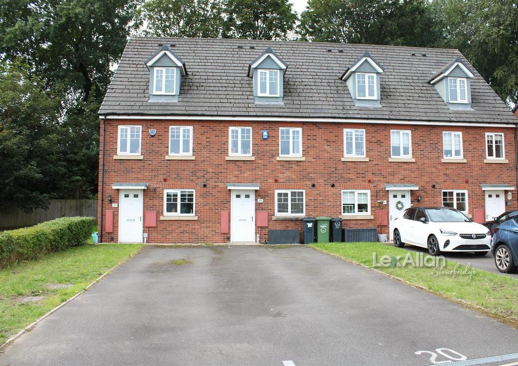 Nash Gardens, Wollaston, Stourbridge 3 bed terraced house for sale £