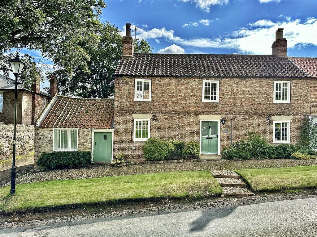 Church Hill, Crayke, York 3 bed end of terrace house £575,000