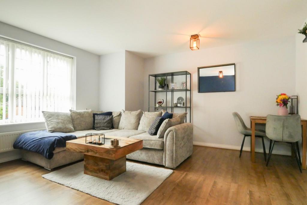 Living/dining room