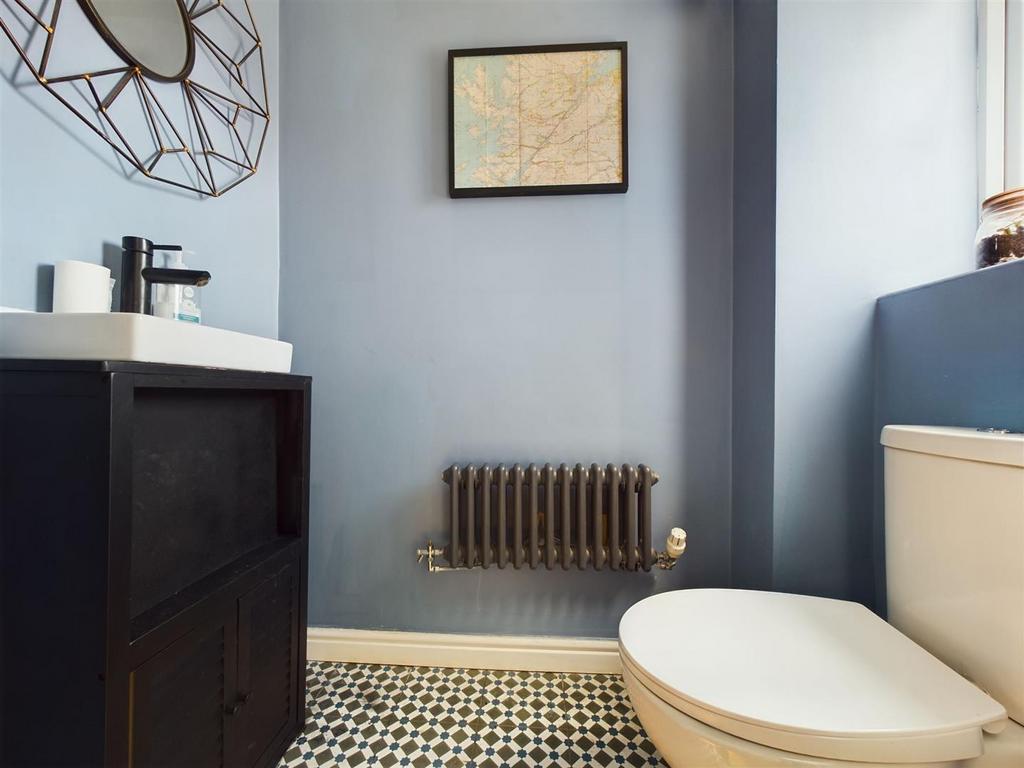 Guest cloakroom
