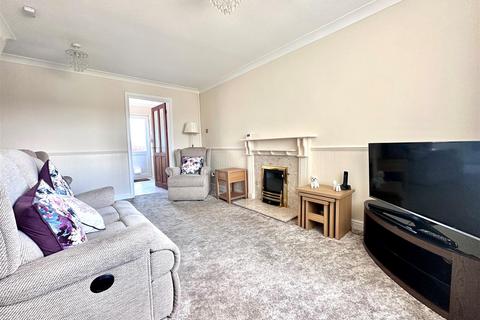 21 Bishopswood, Brackla, Bridgend, CF31 2LU