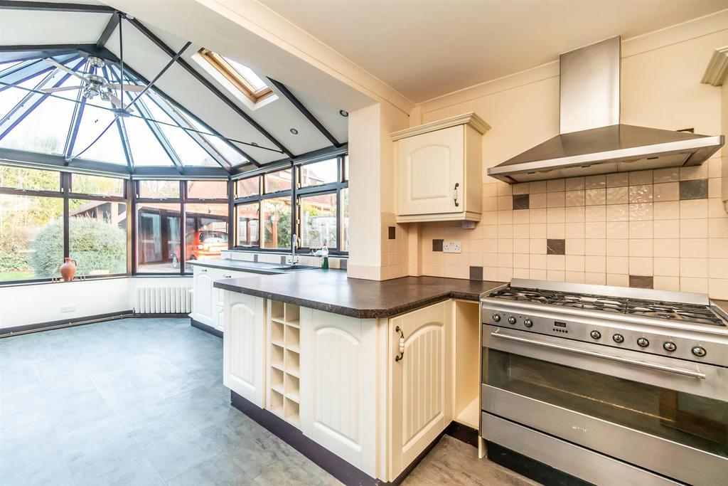 Breakfast Kitchen / Orangery