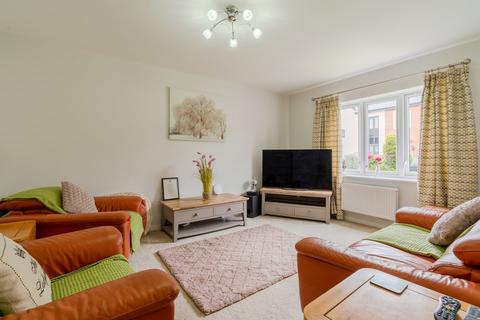 2 Emerald Place, Bishops Cleeve, Cheltenham, GL52 7ZA