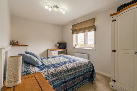 2 Emerald Place, Bishops Cleeve, Cheltenham, GL52 7ZA