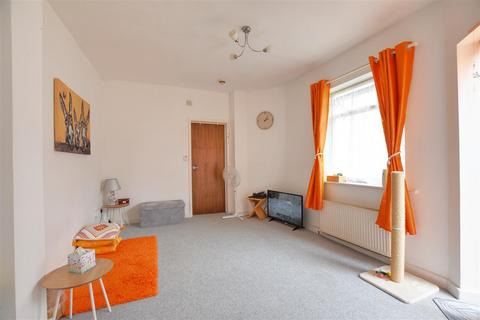 1 bedroom flat for sale, Sea Road, Bexhill-On-Sea
