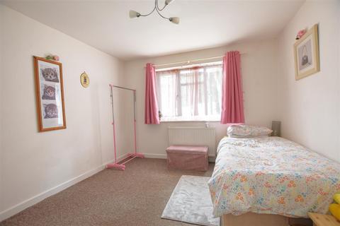 1 bedroom flat for sale, Sea Road, Bexhill-On-Sea