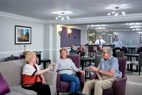 2 bedroom retirement property for sale - McIndoe Lodge, Garland Road, East Grinstead