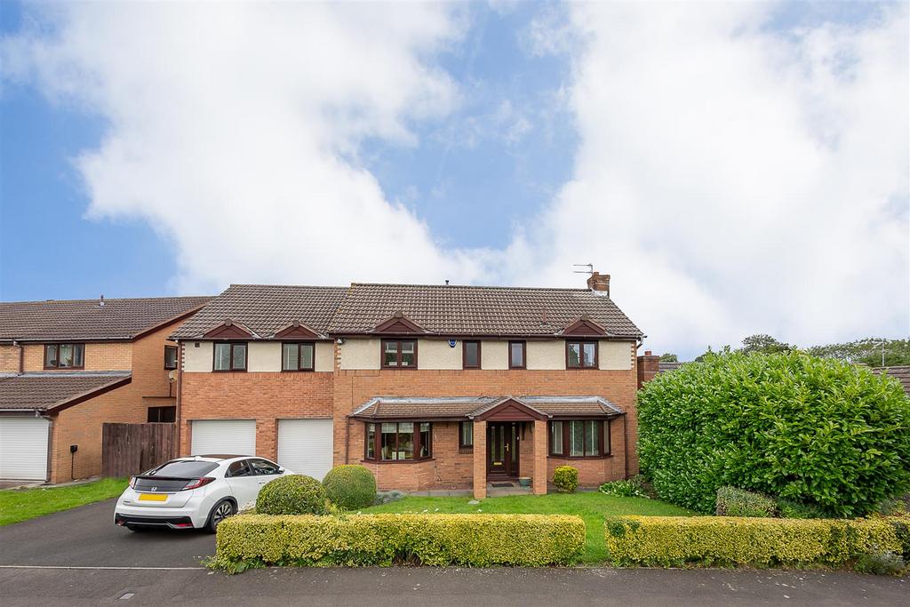 Daylesford Drive, South Gosforth, Newcastle upon Tyne 5 bed detached