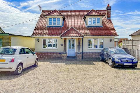 4 bedroom detached house for sale, Seaway, St. Lawrence, Southminster