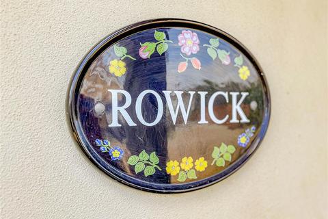 Rowick Seaway, St Lawrence, Southminster, CM0 7ND