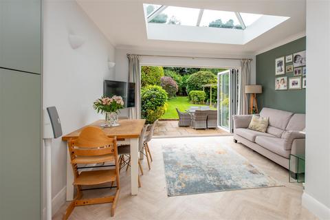 85 Kingsway, Petts Wood, Orpington, BR5 1PW