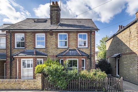 17 Albert Road, Ashtead, KT21 1BJ