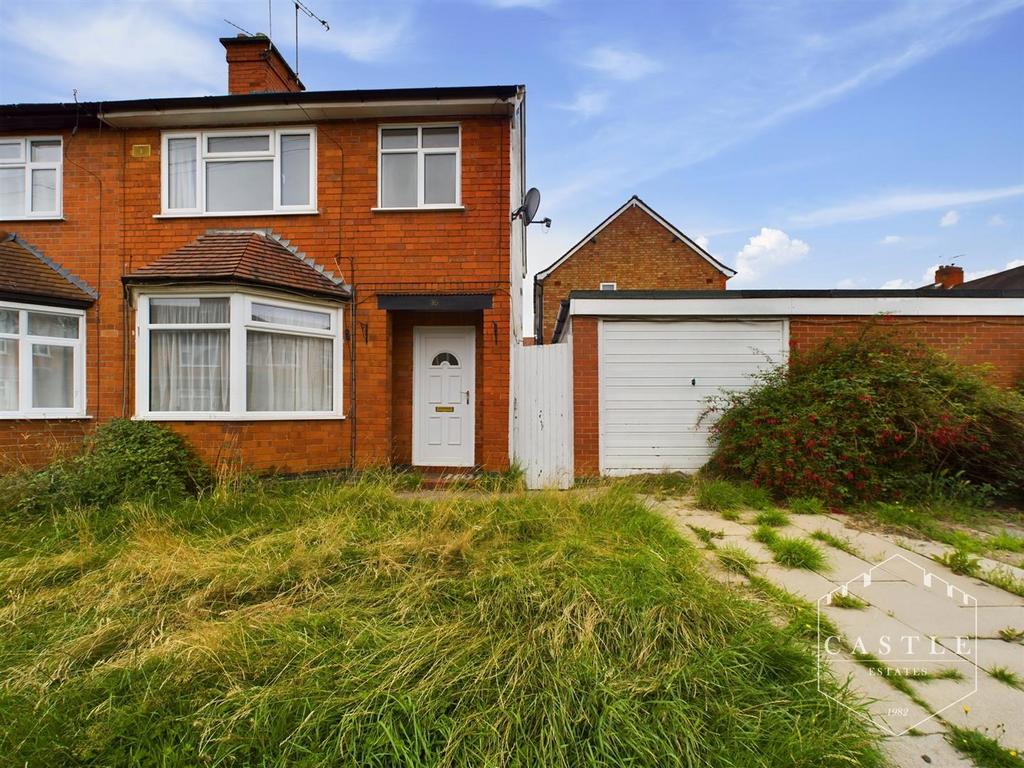 Burleigh Road, Hinckley 3 bed semidetached house £200,000