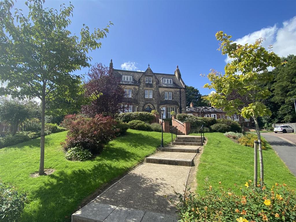 Byland Close, Durham City 2 bed apartment £1,200 pcm (£277 pw)