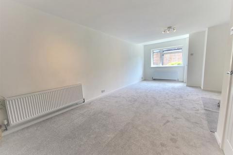 18 Cobmead, Hatfield, AL10 0JF