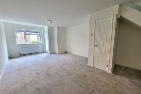 18 Cobmead, Hatfield, AL10 0JF