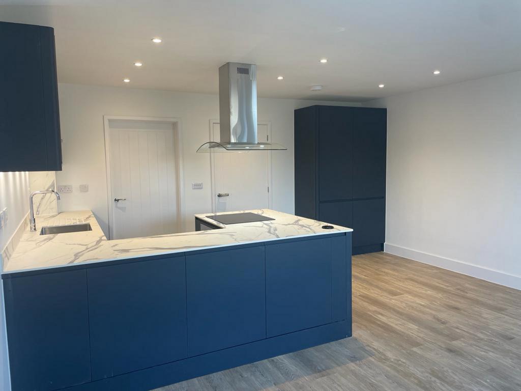 Elm Road, Shoeburyness, SS3 3 bed semidetached house for sale £420,000