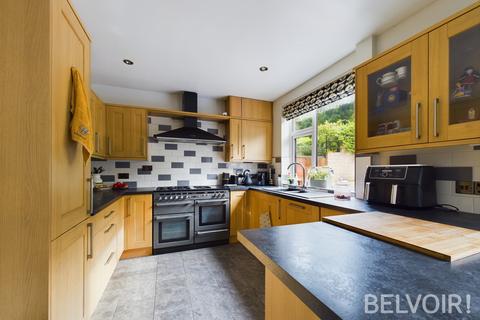 4 bedroom detached house to rent, Lightwood Road, Stoke On Trent, ST3