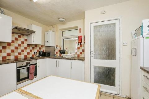 5 bedroom terraced house to rent, Pitchford Road, Norwich