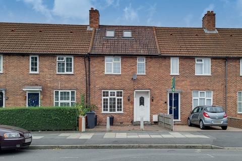 4 bedroom terraced house to rent, Abbotsbury Road, Morden, SM4