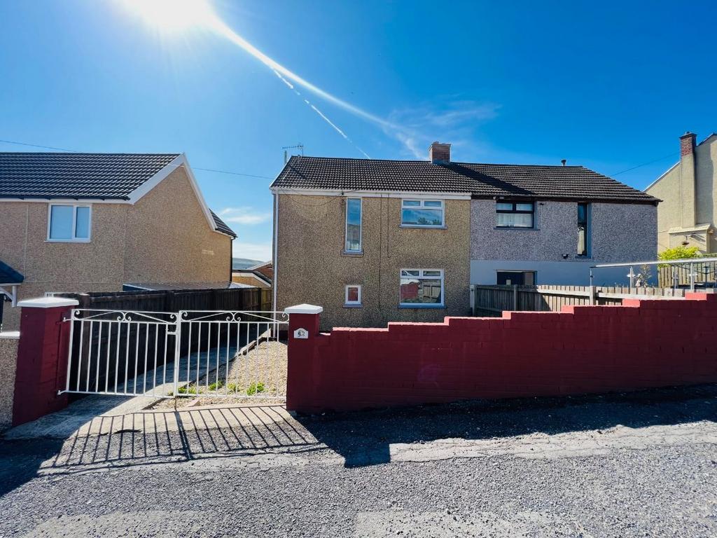 Brynawel, Brynmawr, Ebbw Vale 3 bed semidetached house for sale £165,000