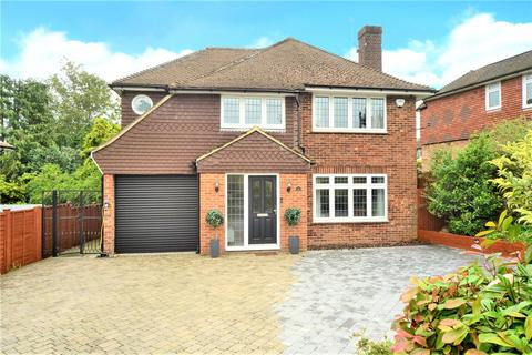5 bedroom detached house to rent, Wilhelmina Avenue, Coulsdon, CR5