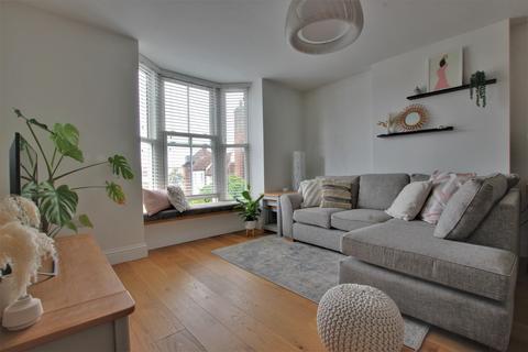 1 bedroom flat for sale - West Street, Havant