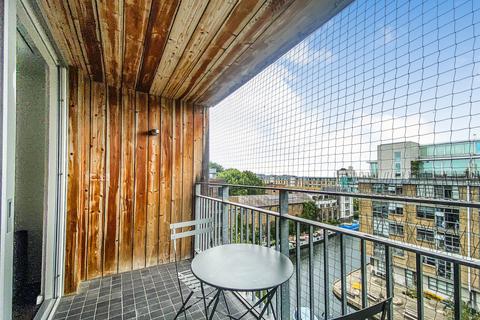 1 bedroom flat to rent, Wharf Road, Angel, N1