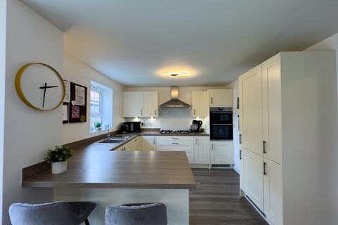 4 bedroom detached house for sale, Orwell Road, Market Drayton