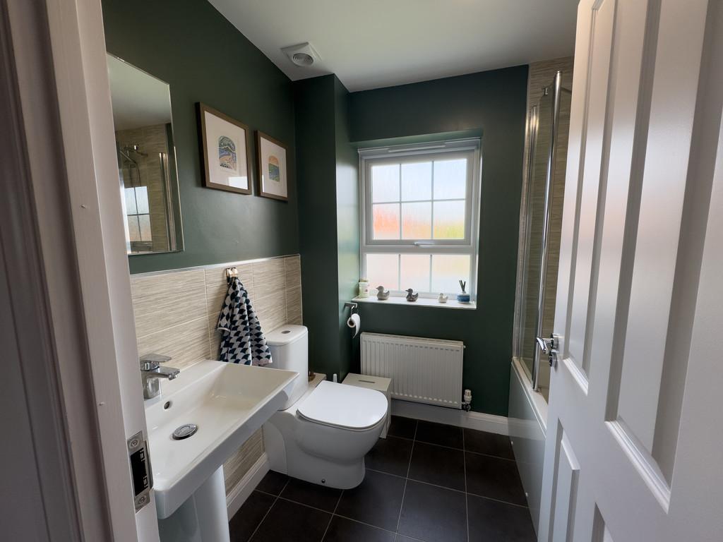 Main Bathroom