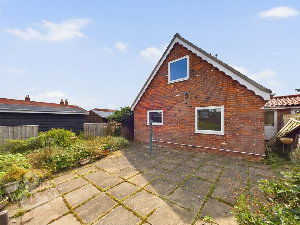 Clement Gardens, Victoria Road, Diss 3 bed chalet for sale £240,000