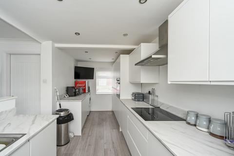 18 Field Lane, Great Wyrley, Walsall, WS6 6DB