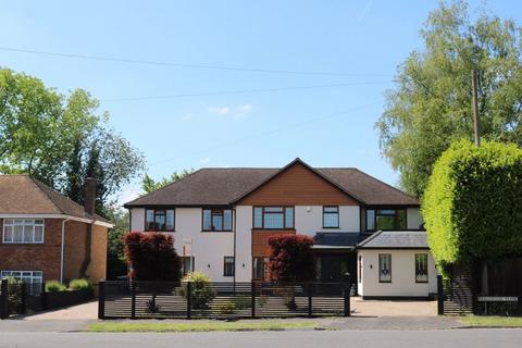5 bedroom detached house for sale, Merlewood Close, High Wycombe