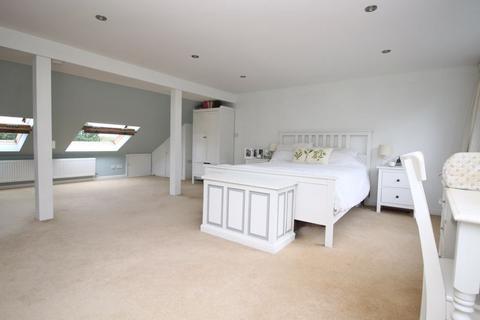 43 Beacon Bottom, Park Gate, Southampton, SO31 7GQ