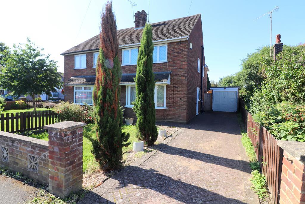 Luton LU4 4 bed semidetached house for sale £350,000