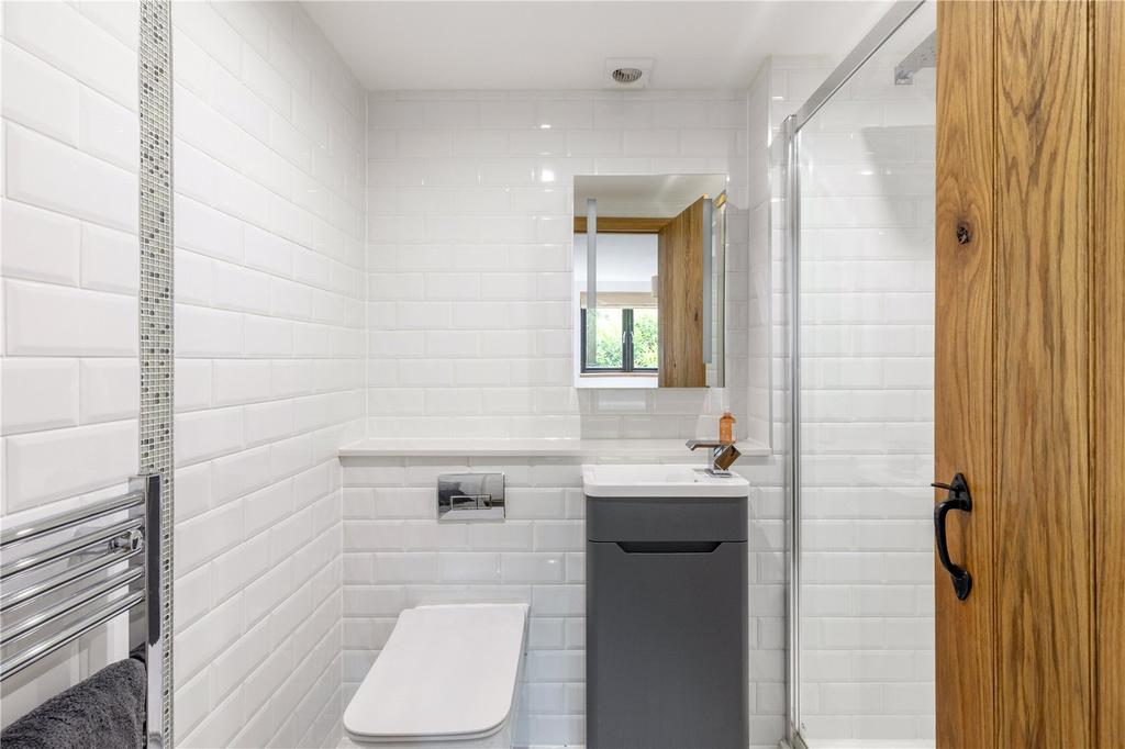 Bedroom 2 En Suite
