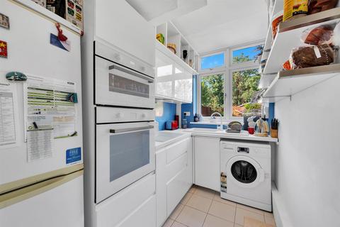 13 Southover, Bromley, BR1 4RU