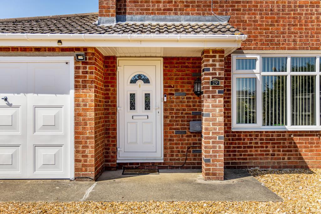 29 Campbells Close (Spalding)-5.jpg